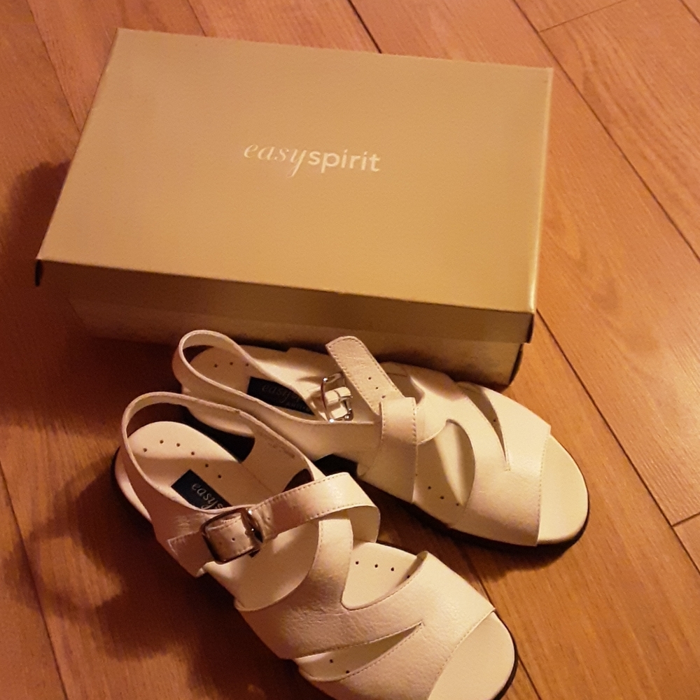 Sandles - Picture 4 of 4